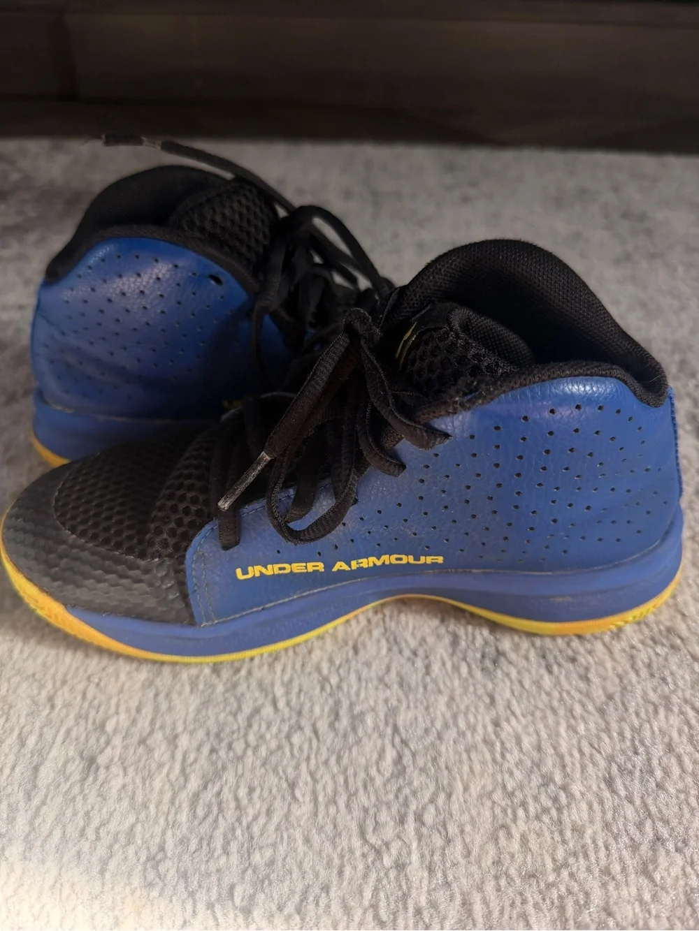 Under Armour Boys Lockdown 3 Basketball Shoes Blue Yellow Size 2Y